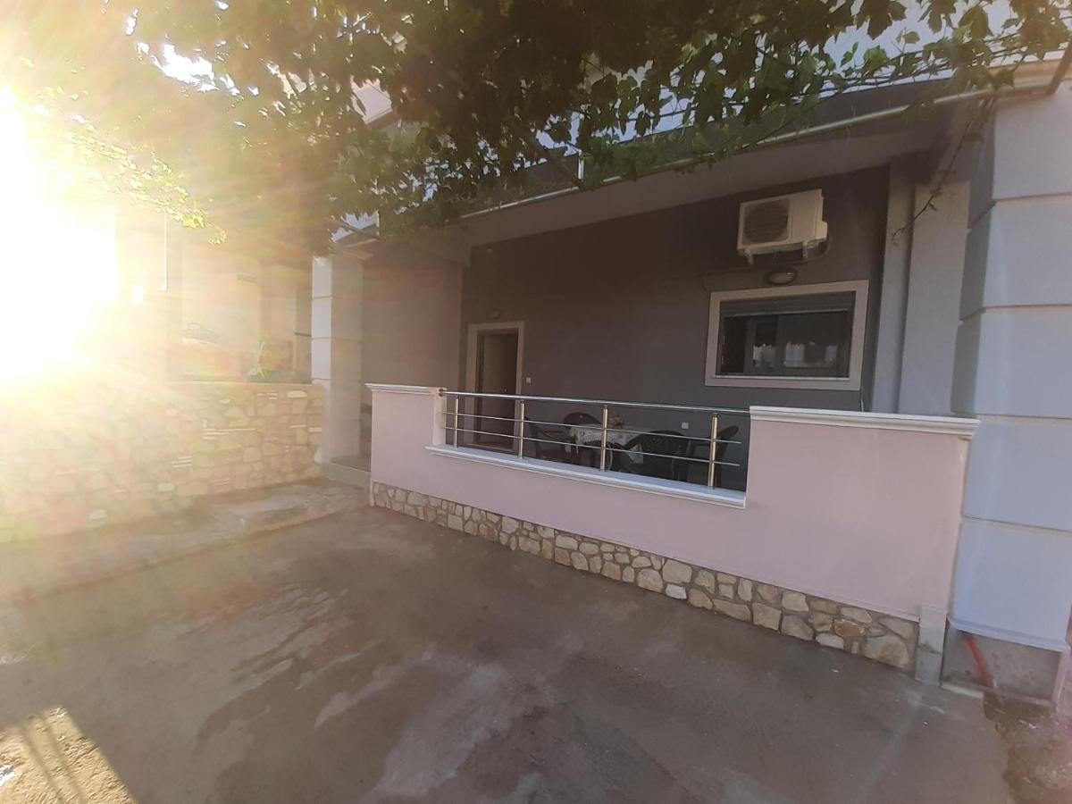 Utsi Villa Ligidhes Exteriör bild