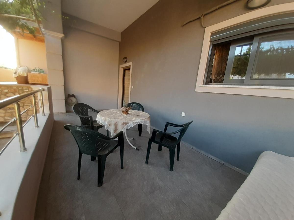 Utsi Villa Ligidhes Exteriör bild